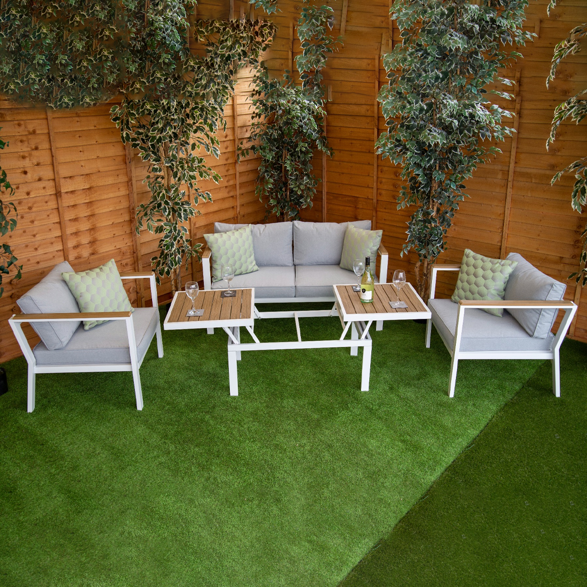 10 Reasons Aluminium Garden Furniture is Perfect for Any Climate